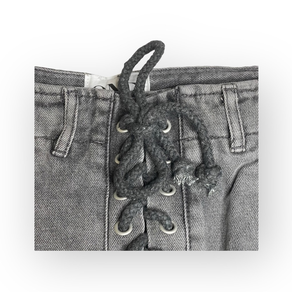 new One Teaspoon ♐︎ Superfreaks Lace Up Distressed Denim Shorts ♐︎ Phantom 24 - Picture 9 of 16
